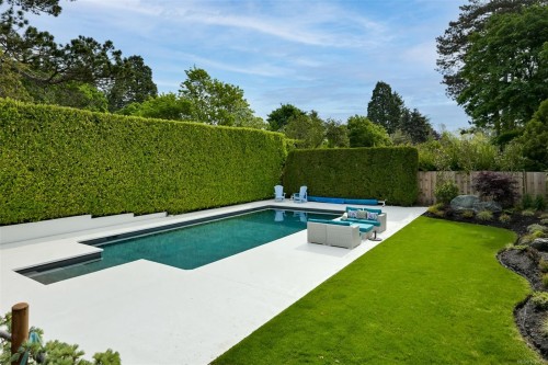 3075 Devon Rd, Oak Bay, BC 