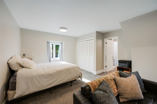3075 Devon Rd, Oak Bay, BC 