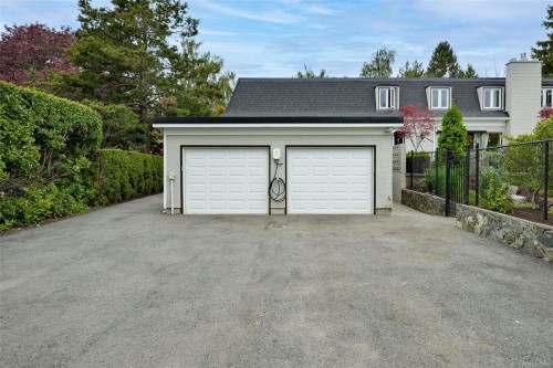 3075 Devon Rd, Oak Bay, BC 