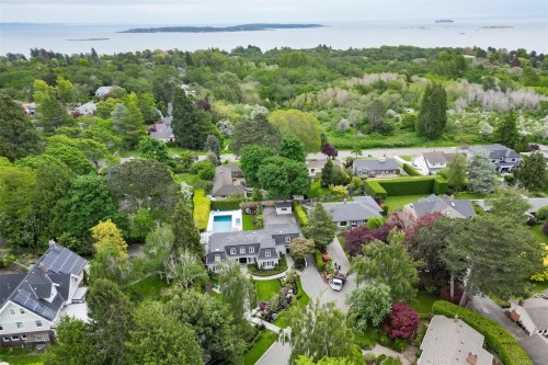 3075 Devon Rd, Oak Bay, BC 