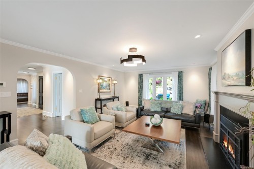 3075 Devon Rd, Oak Bay, BC 