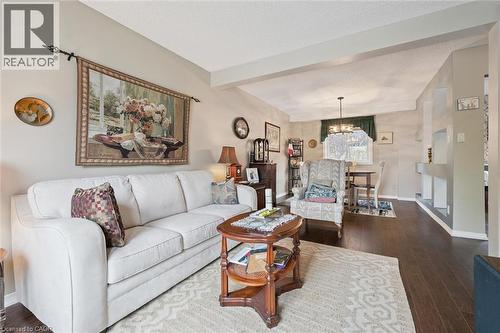 203 Baker Street, Waterloo, ON - Indoor Photo Showing Living Room