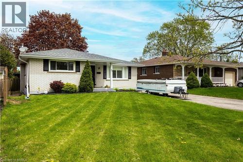 50 ELLENSON Drive  Brantford, ON N3R 3E5