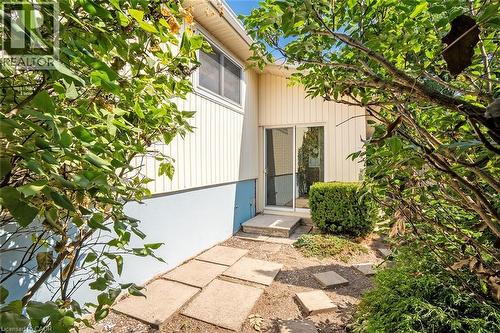 652 Ardleigh Crescent, Burlington, ON - Outdoor