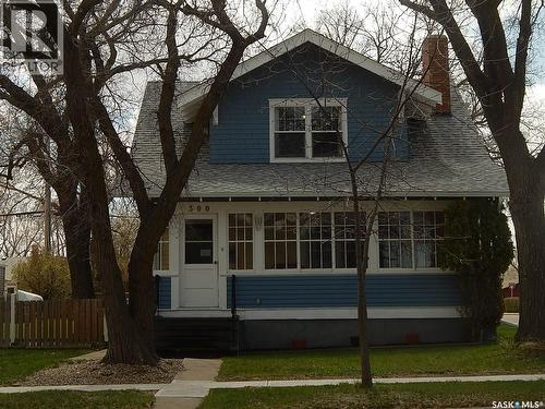 300 4TH AVENUE E  Assiniboia, SK S0H 0B0