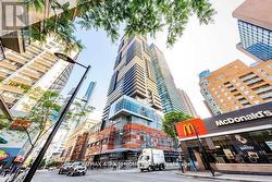 518 - 7 GRENVILLE STREET Toronto, ON M4Y 1A1