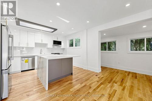 11 Johnson Road, Aurora, ON - Indoor Photo Showing Kitchen With Stainless Steel Kitchen With Upgraded Kitchen