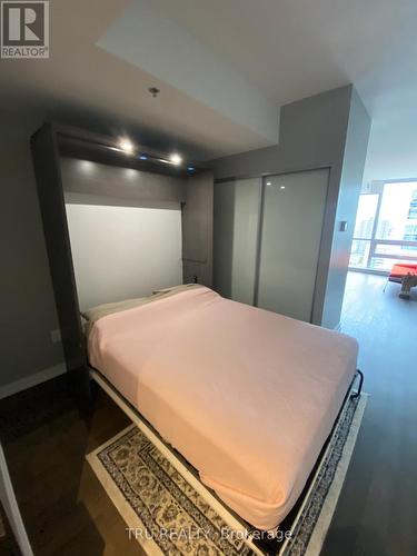1605 - 199 Slater Street, Ottawa, ON - Indoor Photo Showing Bedroom