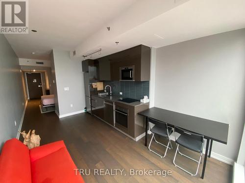 1605 - 199 Slater Street, Ottawa, ON - Indoor