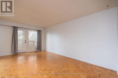 37 - 11 Plaisance Road, Richmond Hill, ON - Indoor Photo Showing Other Room