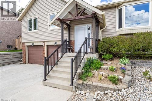 118 Napoli Drive, Hamilton, ON - Outdoor