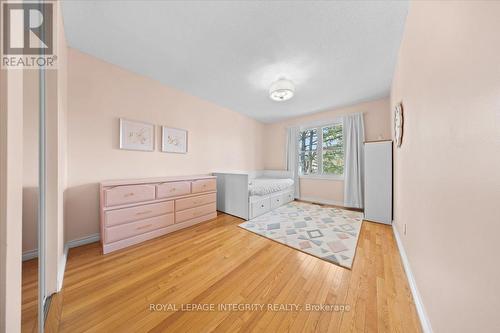 1122 St Germain Crescent, Ottawa, ON - Indoor Photo Showing Other Room