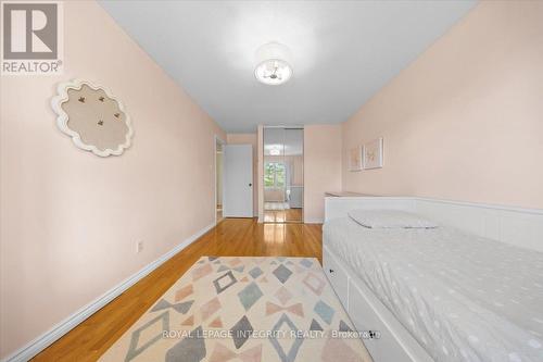 1122 St Germain Crescent, Ottawa, ON - Indoor Photo Showing Bedroom