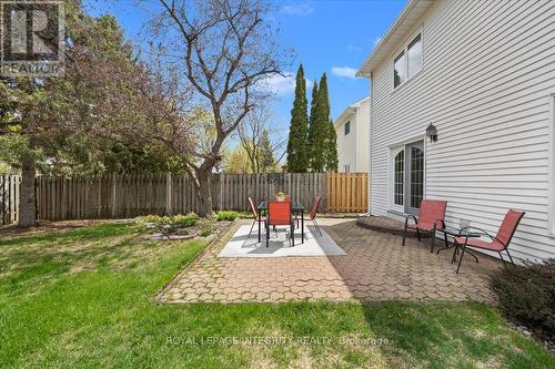 1122 St Germain Crescent, Ottawa, ON - Outdoor