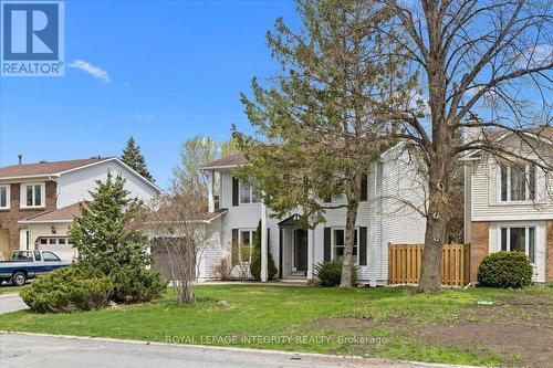1122 St Germain Crescent, Ottawa, ON - Outdoor With Facade