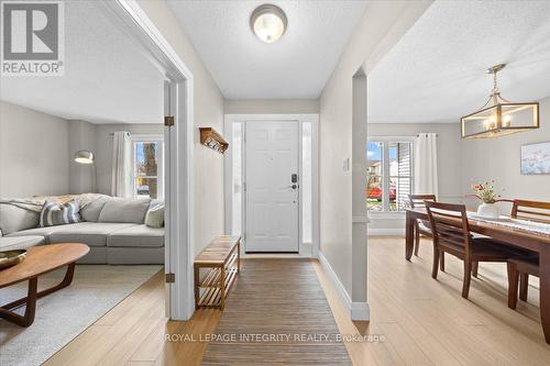 1122 St Germain Crescent, Ottawa, ON - Indoor