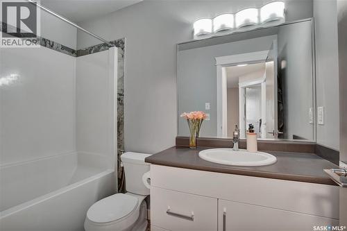 923 Kloppenburg Crescent, Saskatoon, SK - Indoor Photo Showing Bathroom