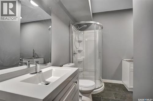 923 Kloppenburg Crescent, Saskatoon, SK - Indoor Photo Showing Bathroom