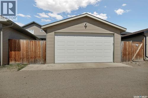 923 Kloppenburg Crescent, Saskatoon, SK - Outdoor With Exterior