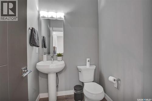 923 Kloppenburg Crescent, Saskatoon, SK - Indoor Photo Showing Bathroom