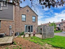 42 - 4111 ARBOUR GREEN DRIVE  Mississauga, ON L5L 2Z2