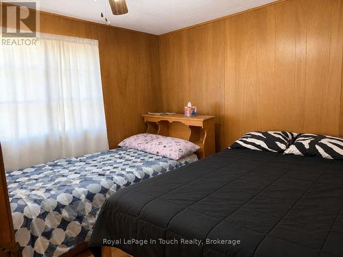 43 Winterset Avenue, Tiny, ON - Indoor Photo Showing Bedroom