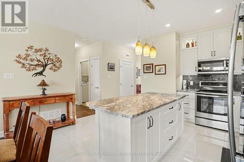 23 Senators Gate Drive, Perth, ON - Indoor Photo Showing Kitchen With Upgraded Kitchen
