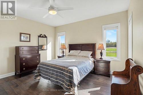 23 Senators Gate Drive, Perth, ON - Indoor Photo Showing Bedroom