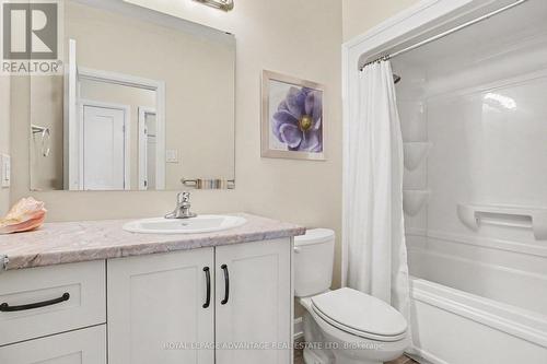 4pc Main Floor Bath - 23 Senators Gate Drive, Perth, ON - Indoor Photo Showing Bathroom