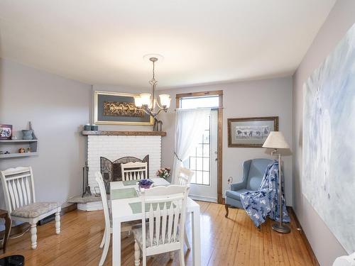 327 Calvert Rd., Murillo, ON - Indoor Photo Showing Dining Room