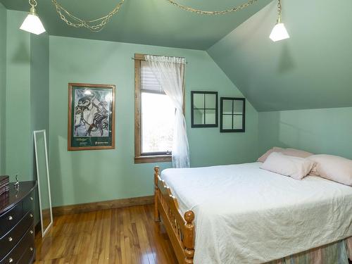 327 Calvert Rd., Murillo, ON - Indoor Photo Showing Bedroom