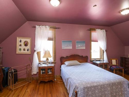 327 Calvert Rd., Murillo, ON - Indoor Photo Showing Bedroom