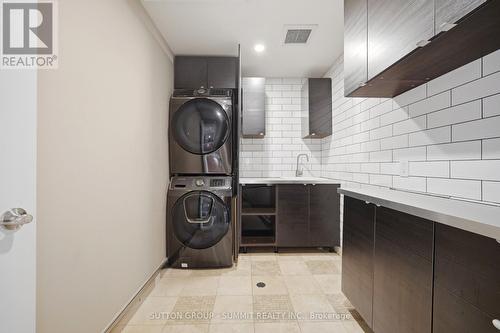 12 Pioneer Drive, Mississauga, ON - Indoor Photo Showing Laundry Room