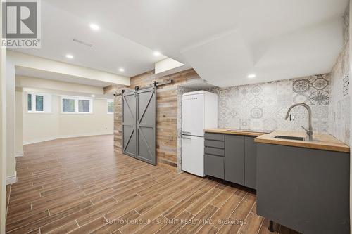 12 Pioneer Drive, Mississauga, ON - Indoor