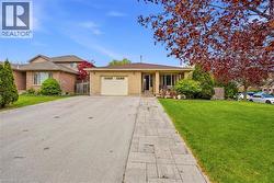 18 ANNE Court Grimsby, ON L3M 5B4