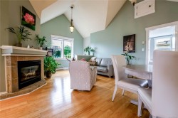 3-1376 Pandora Ave Victoria, BC V8R 1A3