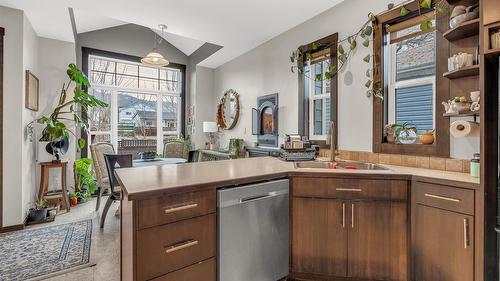 102-653 Papineau Street, Penticton, BC - Indoor Photo Showing Kitchen With Double Sink