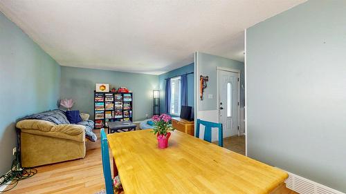 704 23Rd Avenue, Cranbrook, BC - Indoor