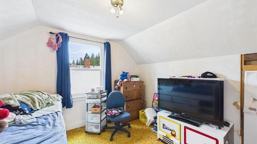 2345 Dewolfe Avenue, Kimberley, BC - Indoor Photo Showing Other Room