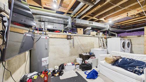 2345 Dewolfe Avenue, Kimberley, BC - Indoor Photo Showing Basement