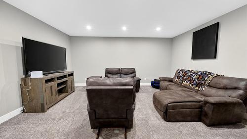1461 Mcdonald Road, Cranbrook, BC - Indoor Photo Showing Basement