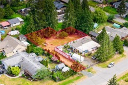 1307 Woodland Dr  French Creek, BC V9P 1Z2