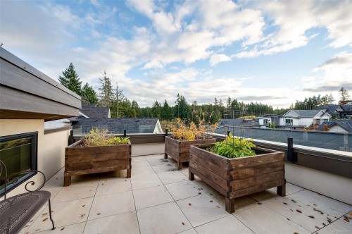 2022 Pebble Dr, Langford, BC 