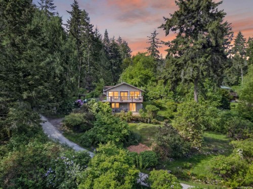 206 Roland Rd, Salt Spring, BC 