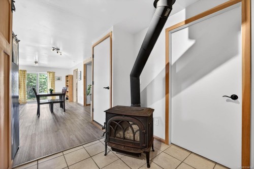206 Roland Rd, Salt Spring, BC 