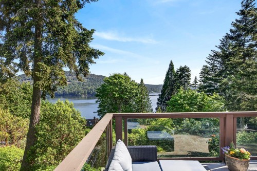 206 Roland Rd, Salt Spring, BC 