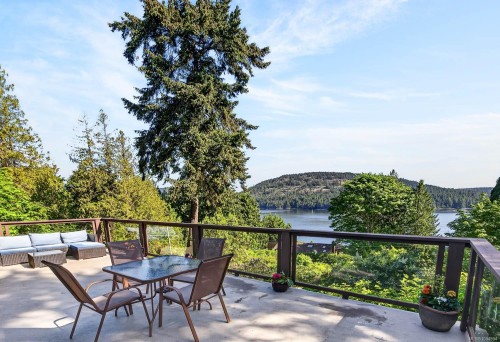 206 Roland Rd, Salt Spring, BC 