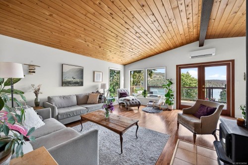 206 Roland Rd, Salt Spring, BC 