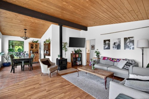 206 Roland Rd, Salt Spring, BC 
