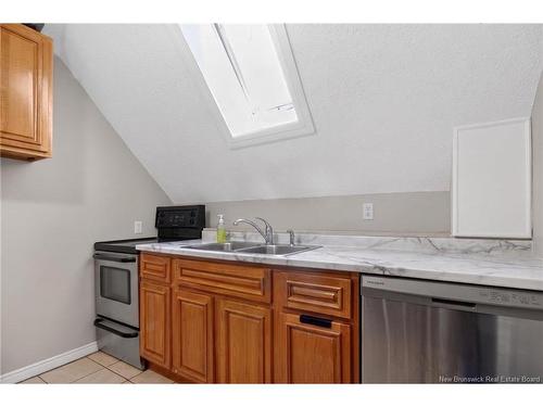 9 Mansfield, Moncton, NB 